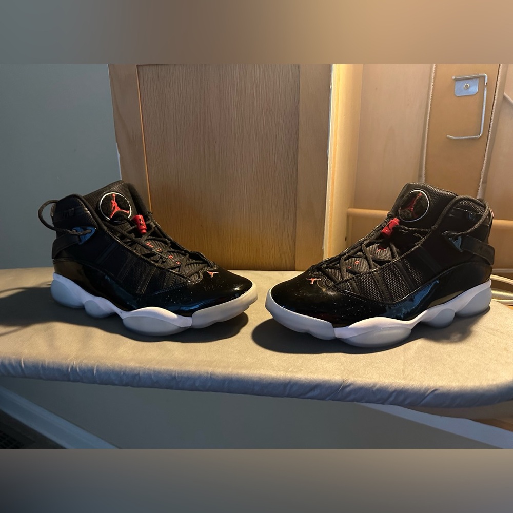 Nike Air Jordan Retro basketball shoes US. size 11.5 
NEW/DISPLAY SHOE